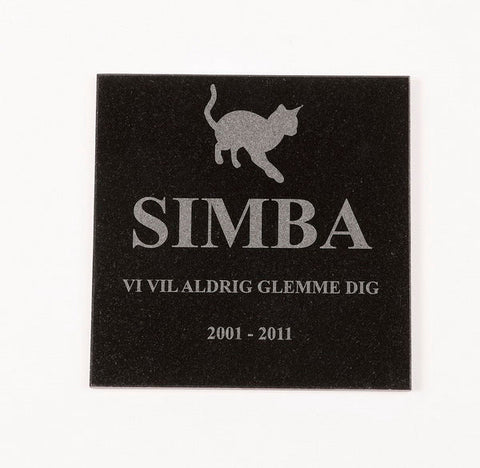 Mindesten til hund/kat i granit